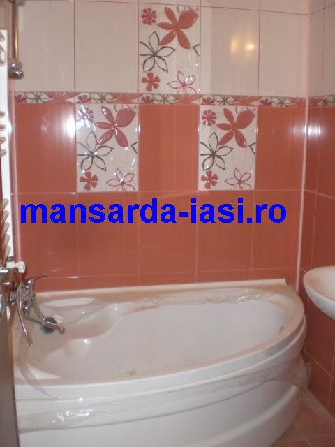 Vand apartament 2 camere mansarda Iasi