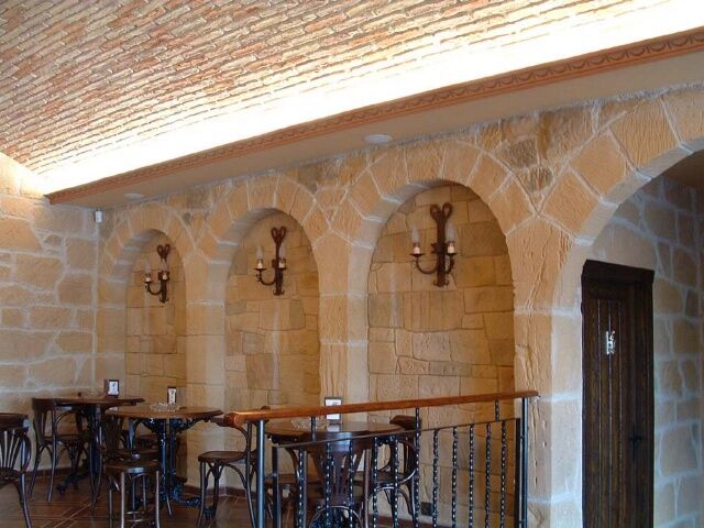 Decoratiuni interioare si exterioare cu mortare speciale