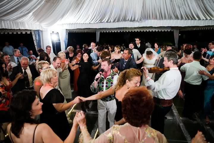 Artisti pentru nunta, petreceri, evenimente publice, corporate si private/ Artisti pentru baluri boboci, petrecere, botez, aniversari/ Impresari artisti/ Oferte artisti