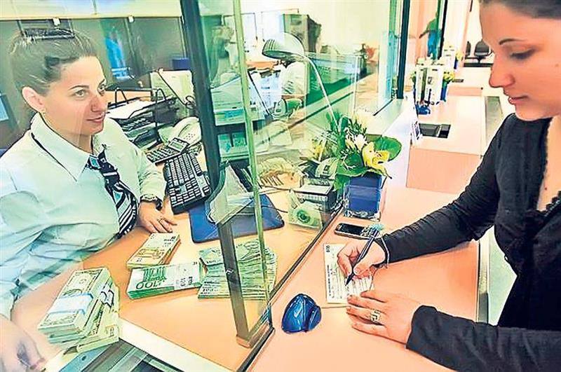 Ajuta persoanele care au nevoie de finantare
