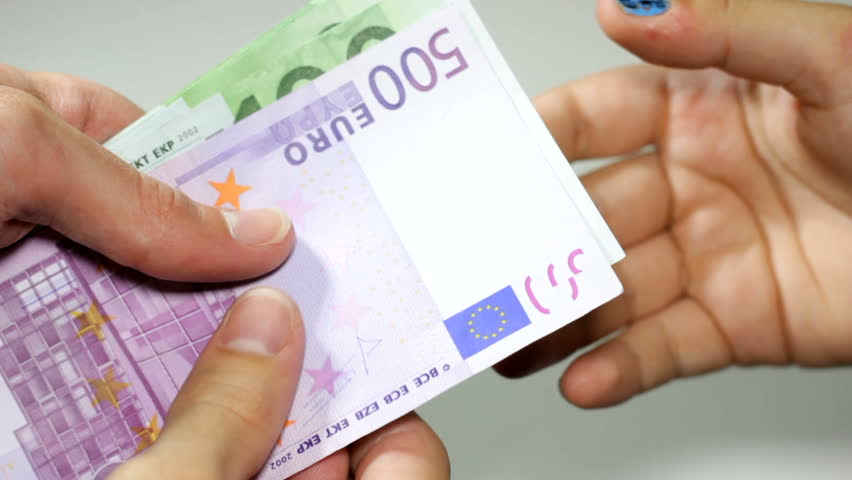 Împrumutați bani și în câteva minute pe contul dvs