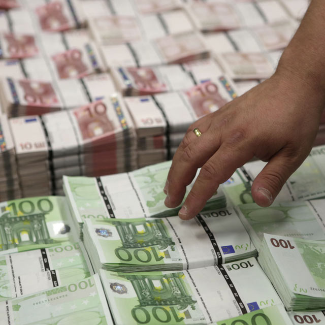 noi împrumuturi cu asigurare