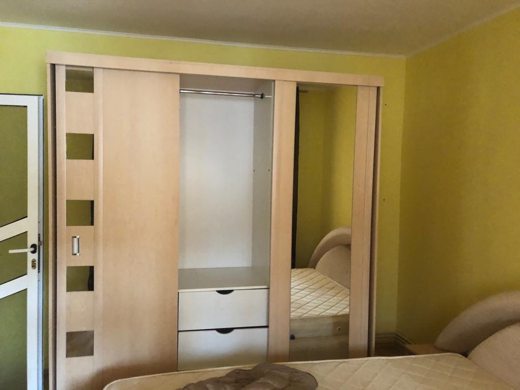 vand apartamen tFieni