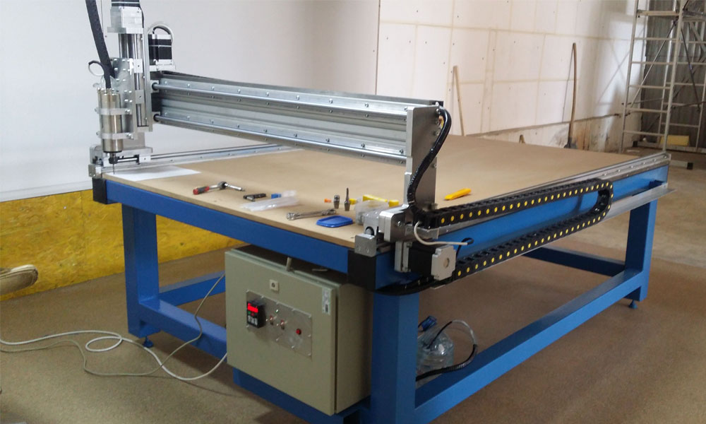 CNC router la comandă (3,4, 5 axe), factură, garanție, mentenanță