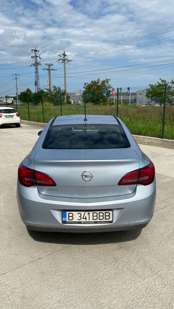 Autoturism Opel Astra