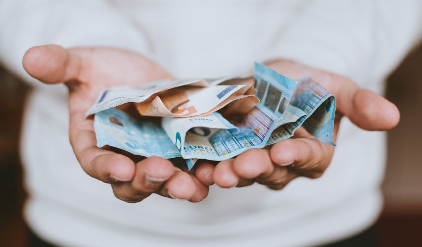 mărturie a împrumutului cu bani reali