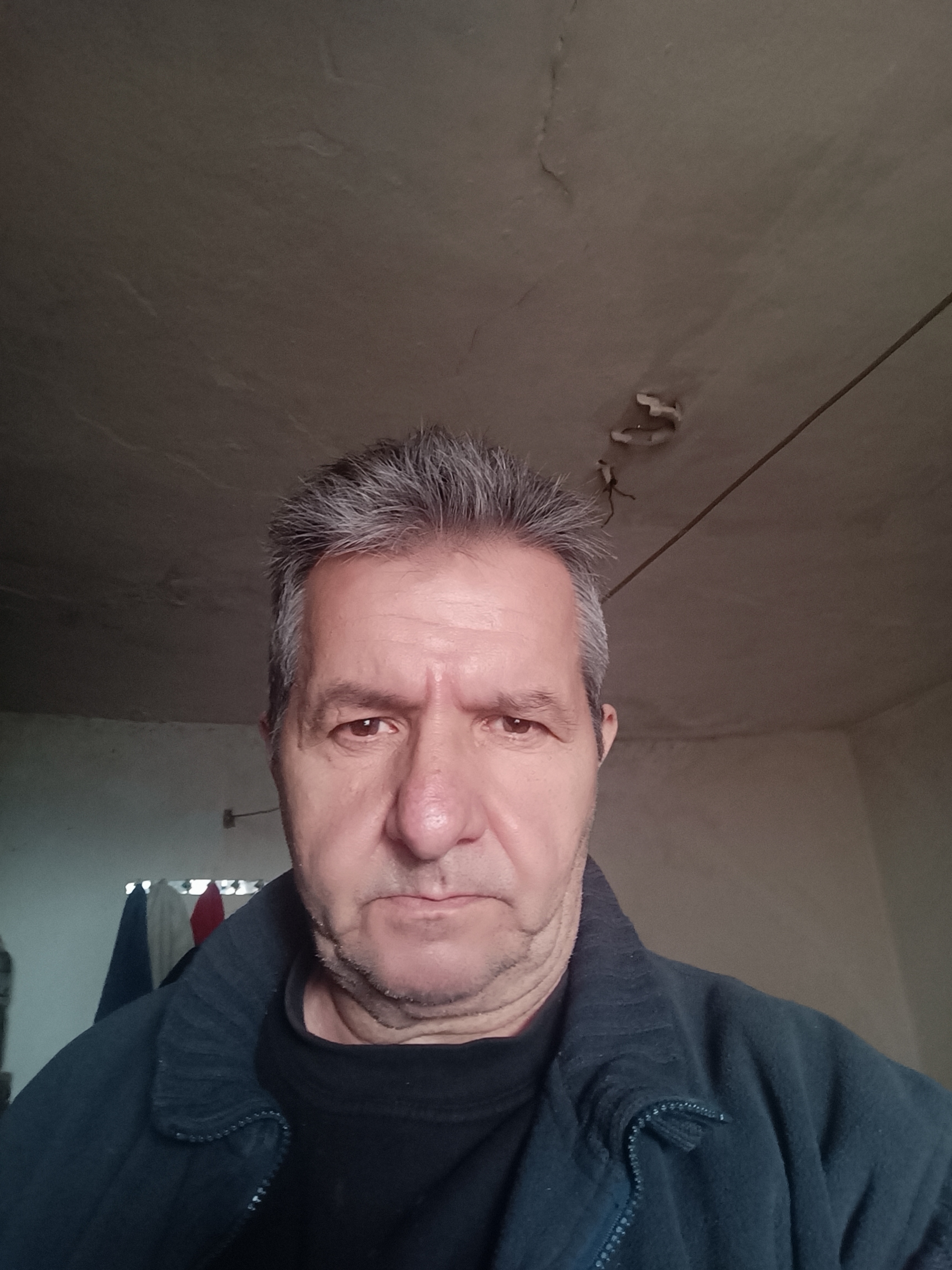 Doresc o parteneră nonconformista