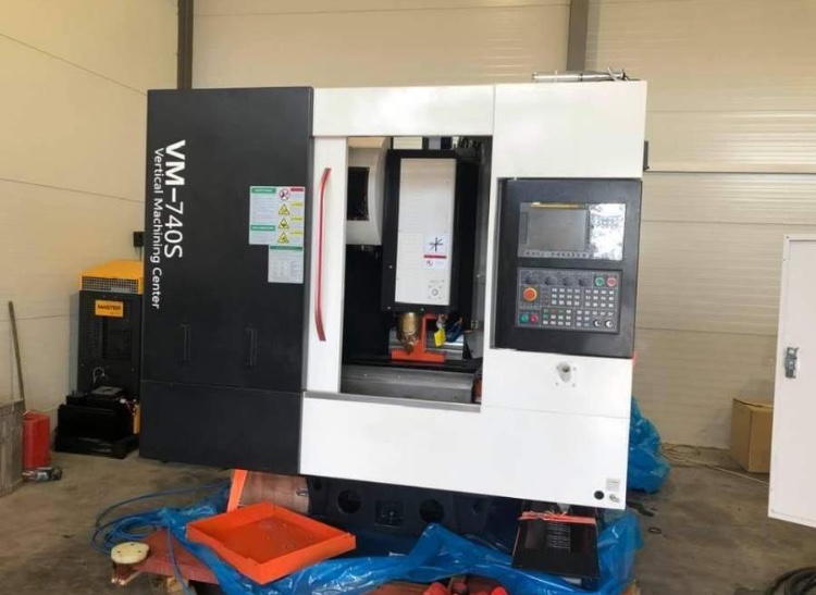 Vanzare centru de prelucrare VM740s