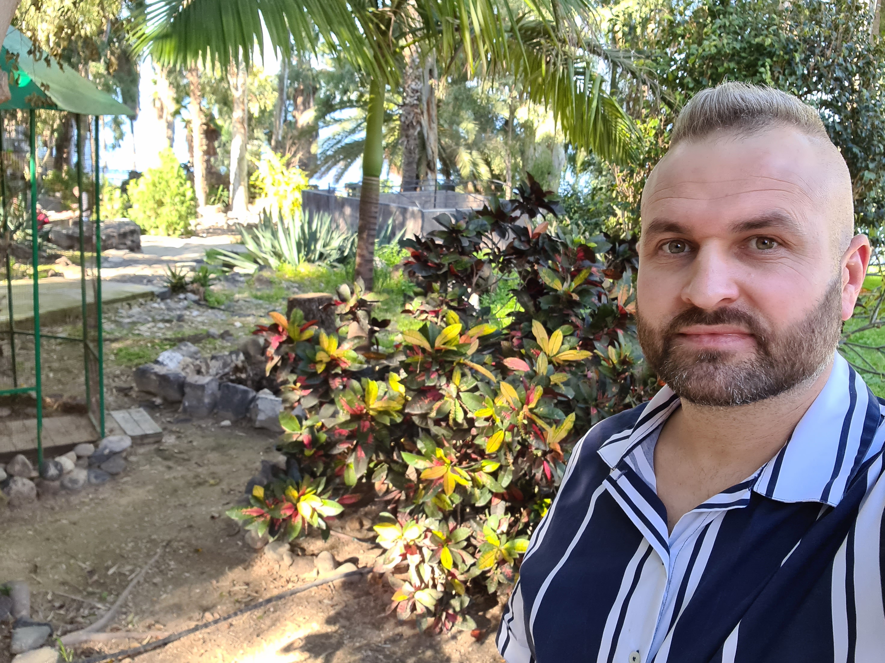 Caut femeie pentru a forma o familie