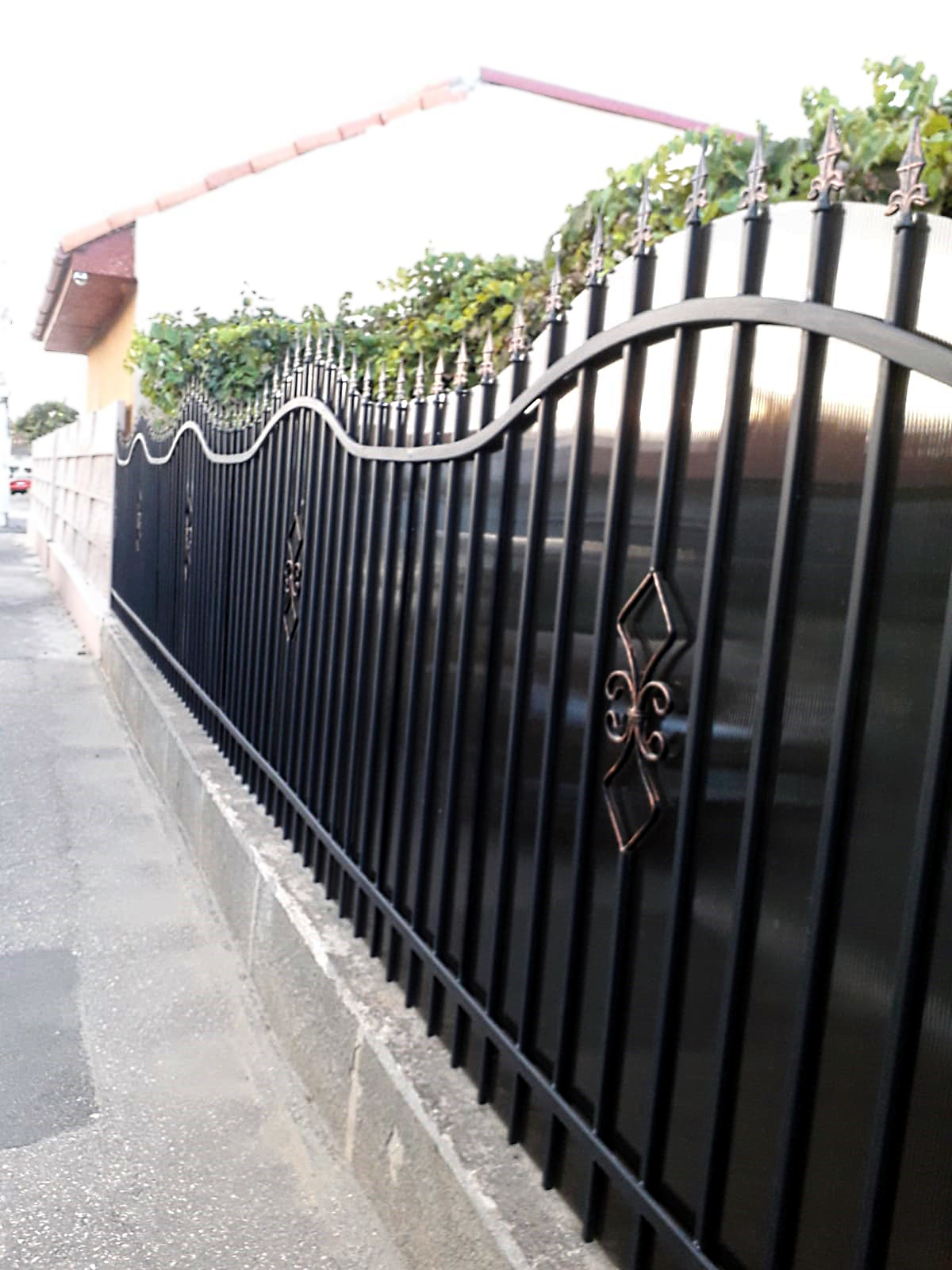 Confectii metalice ( gard , poarta , scai, balustrade etc. )