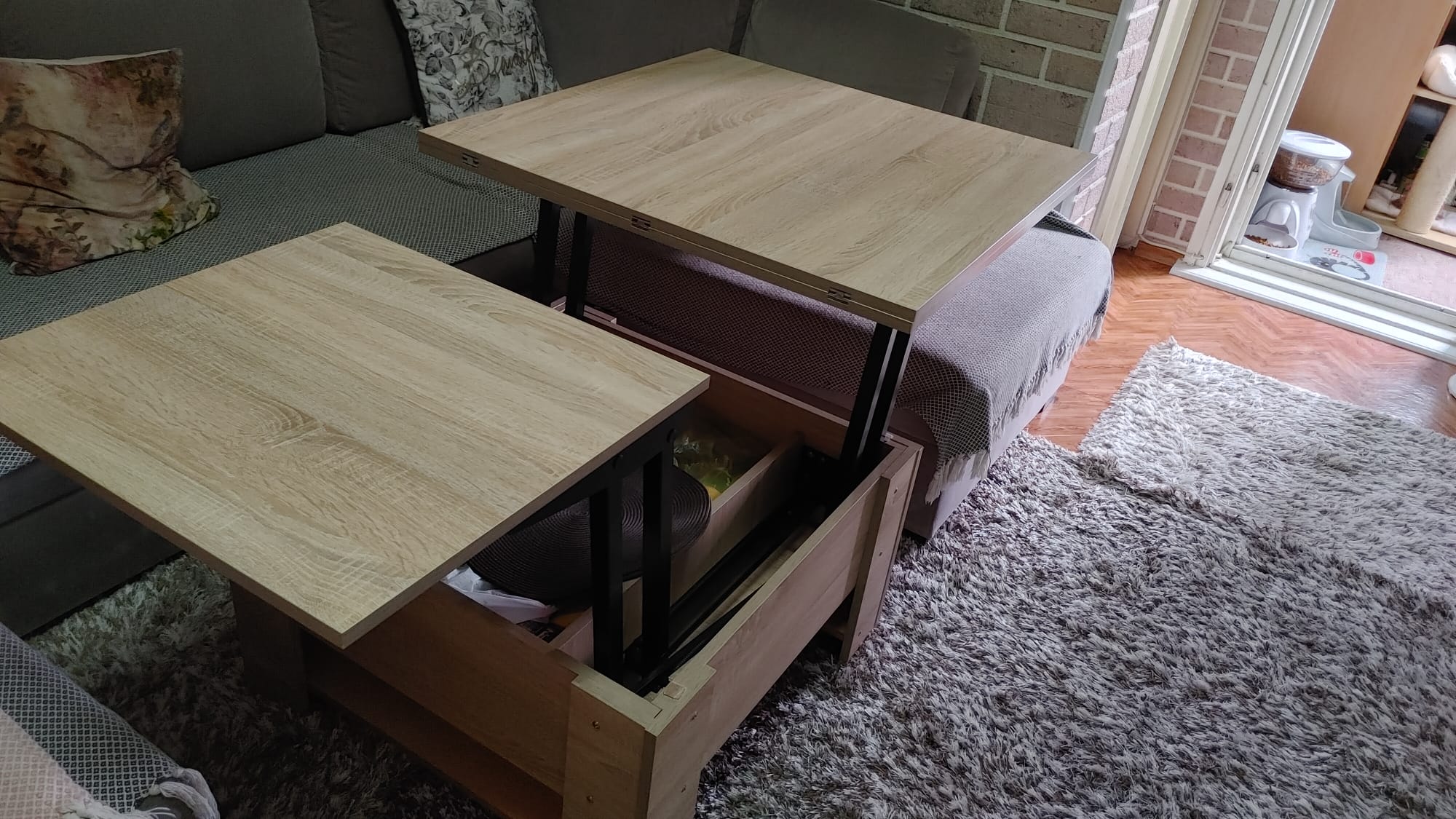 Vând masă multifunctionala.