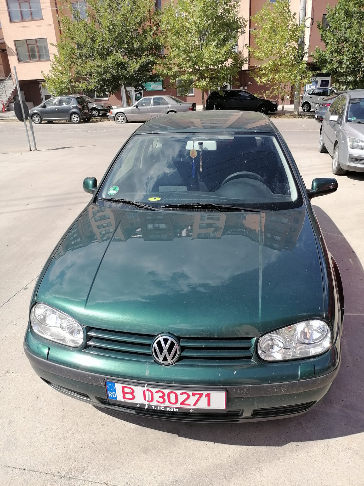 Vand Volkswagen Golf 4 sport în 2 usi