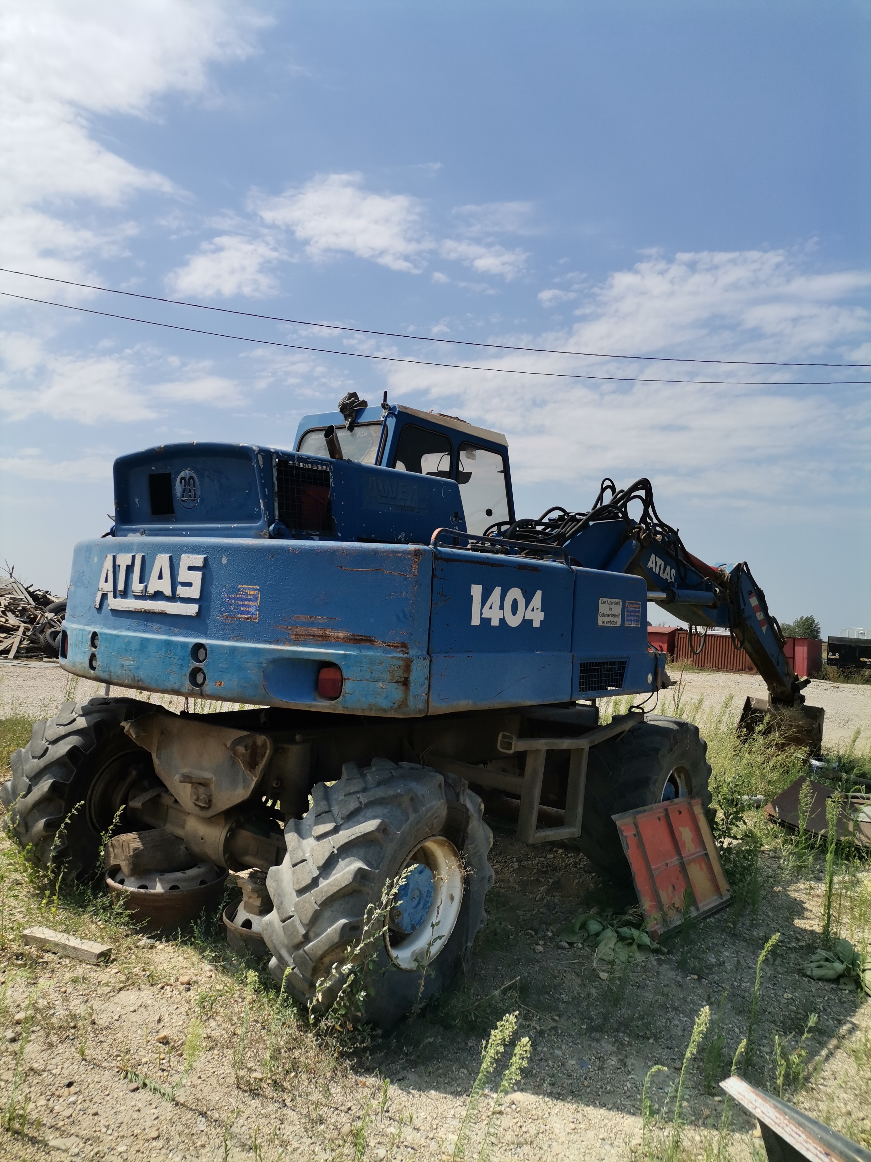 Excavator pe roti