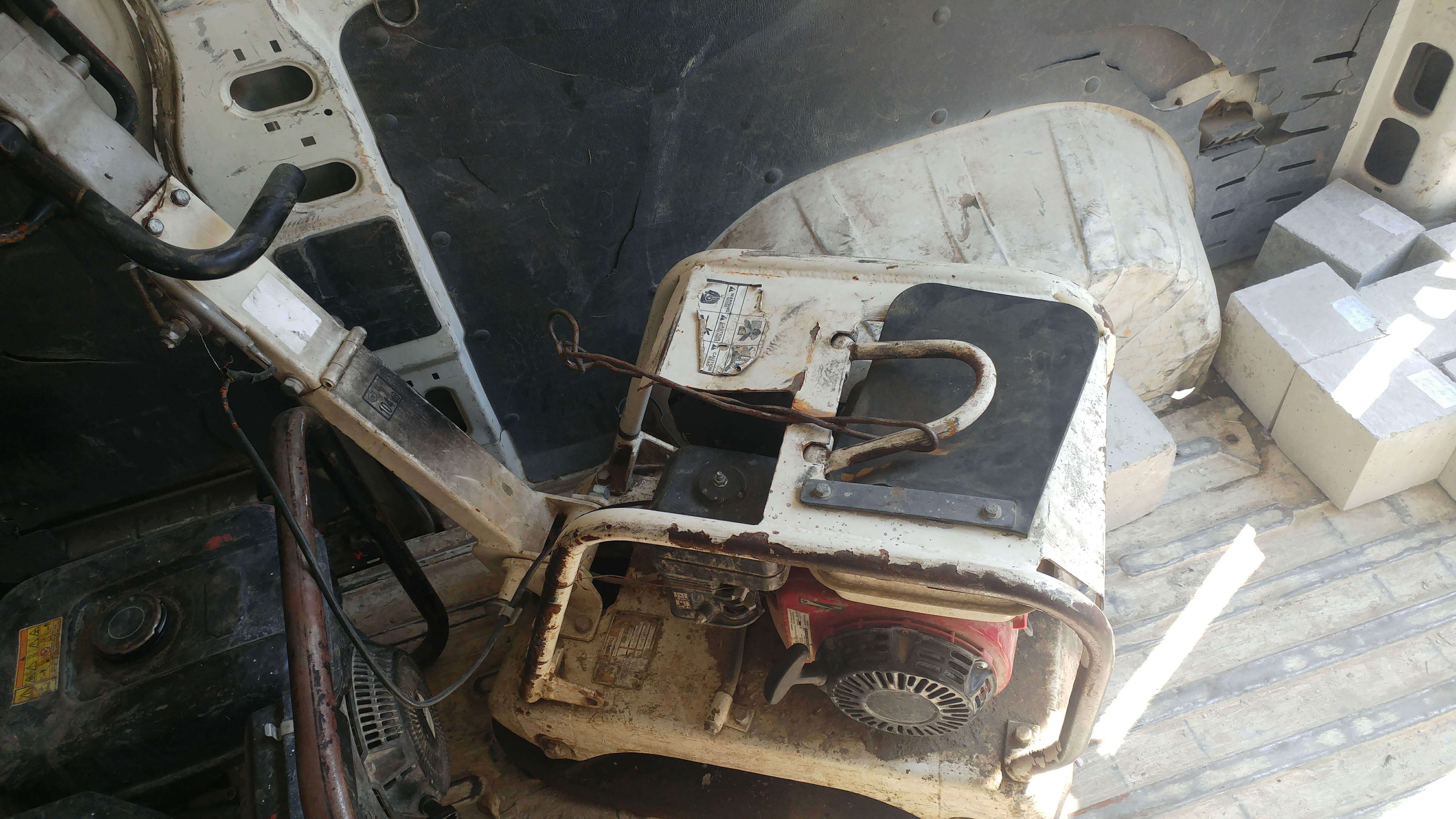 Placa compactoare reversibila Placa compactoare reversibila