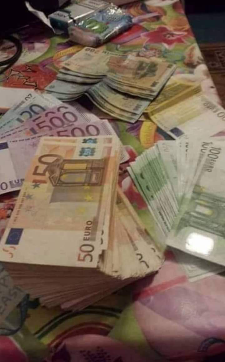 Asistență financiară pentru serviciu