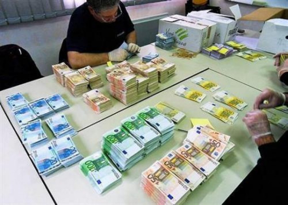 Împrumut fără risc de eșec. (paolo96ponsey@gmail.com)