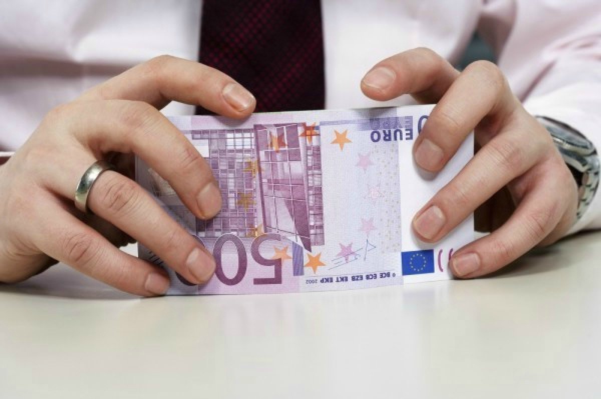 Pentru cei care caută împrumuturi, vă rugăm să ne contactați