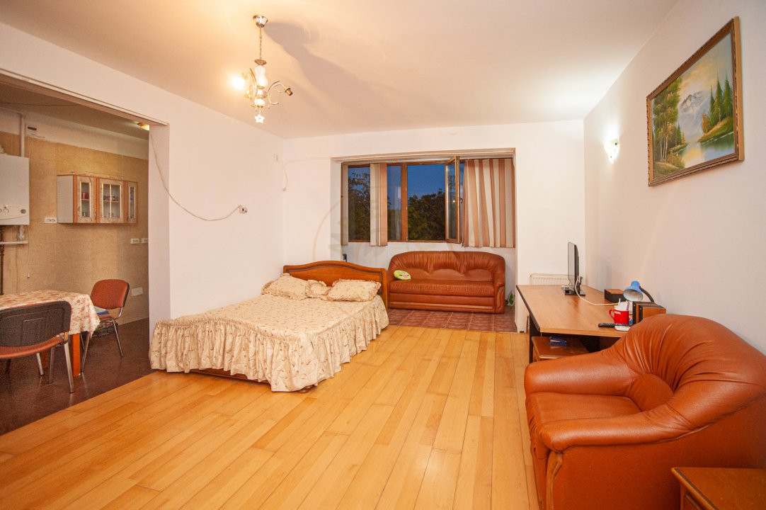 Garsoniera spatioasa in Drm Taberei – Valea Oltului