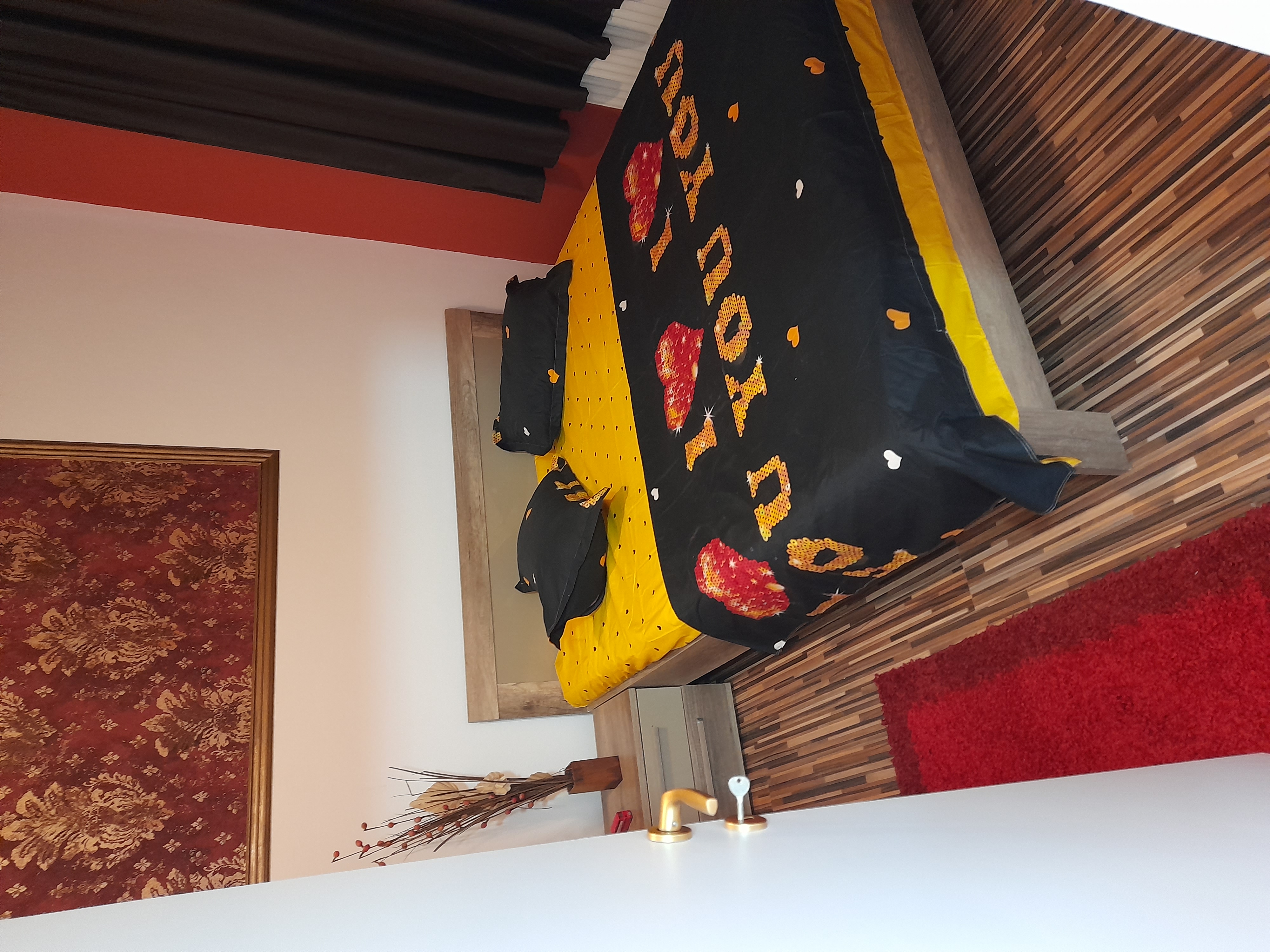 inchiriez garsoniera in  zona ultracentrala Eminescu /Dacia