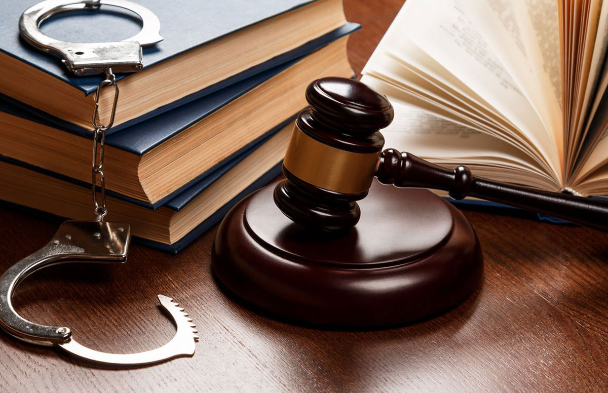 Avocat specializat pe drept penal.