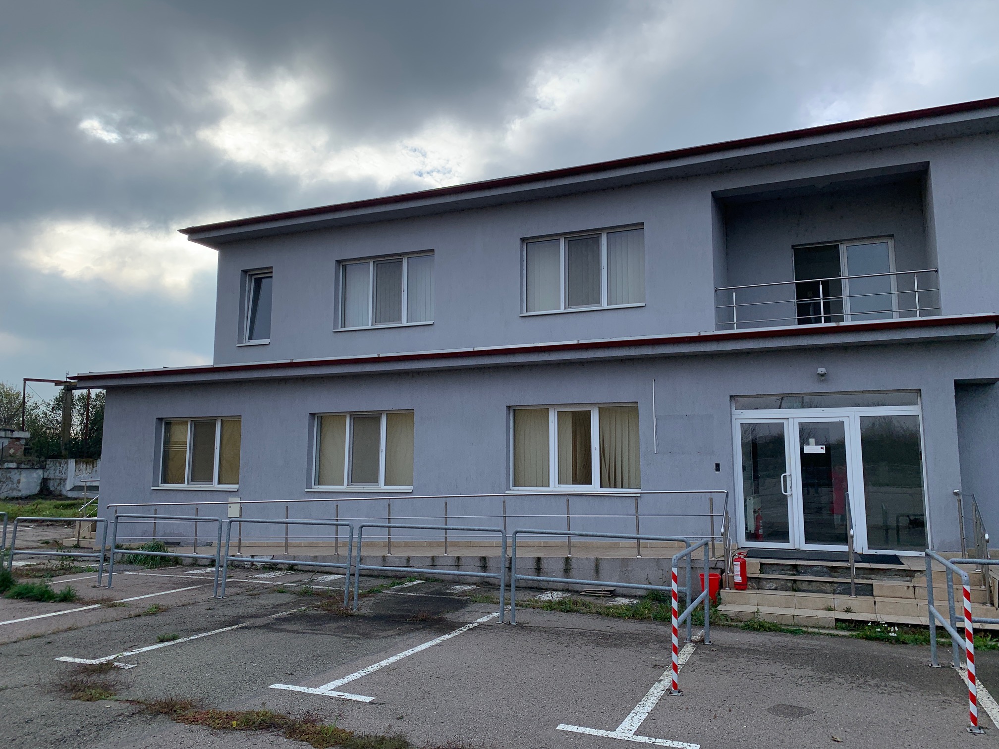 De vanzare Hala productie, depozit si spatii birouri De vanzare Hala productie, depozit si spatii birouri