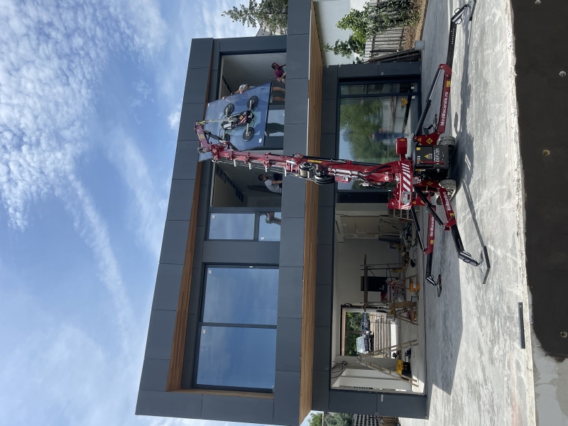 Inchiriere Mini Macara Spider, cu ventuza ridicare si montaj sticla, panouri sandwich, marmura, piatra slefuita.