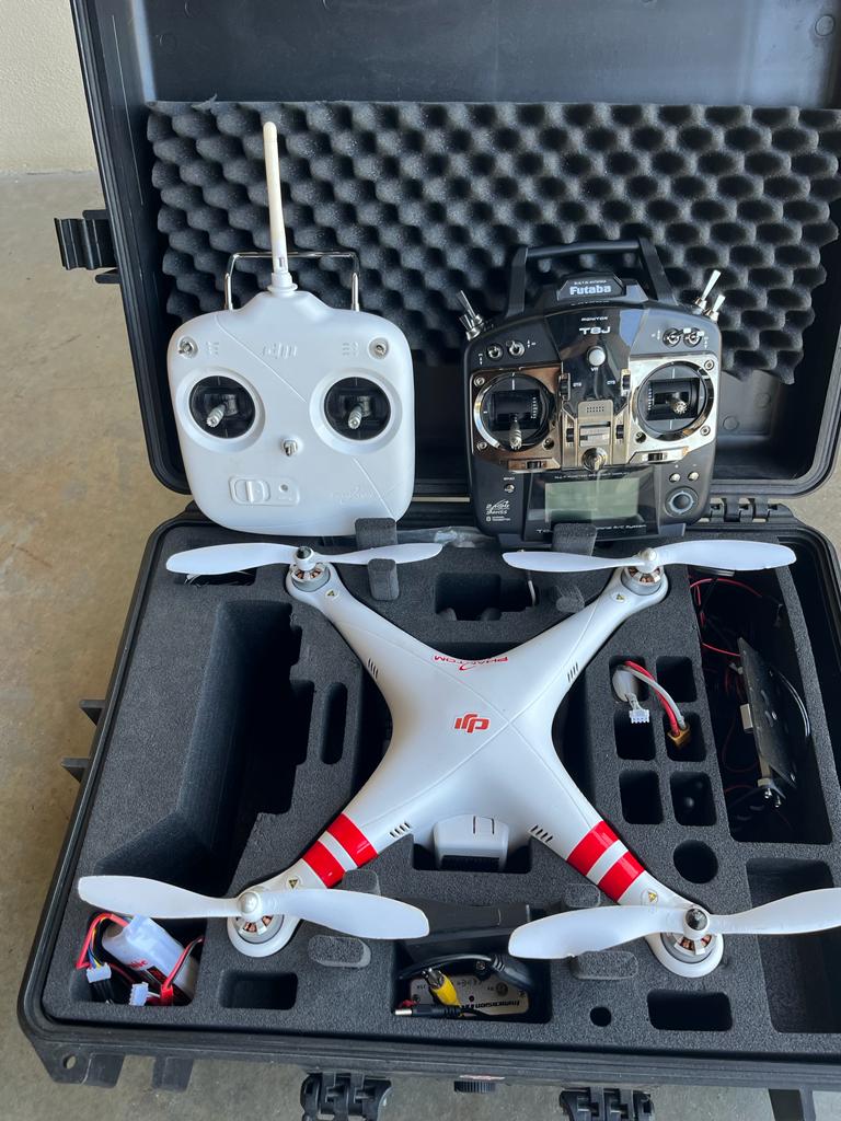 Drona DJI Phantom 1  Radiocomanda Futaba T8J