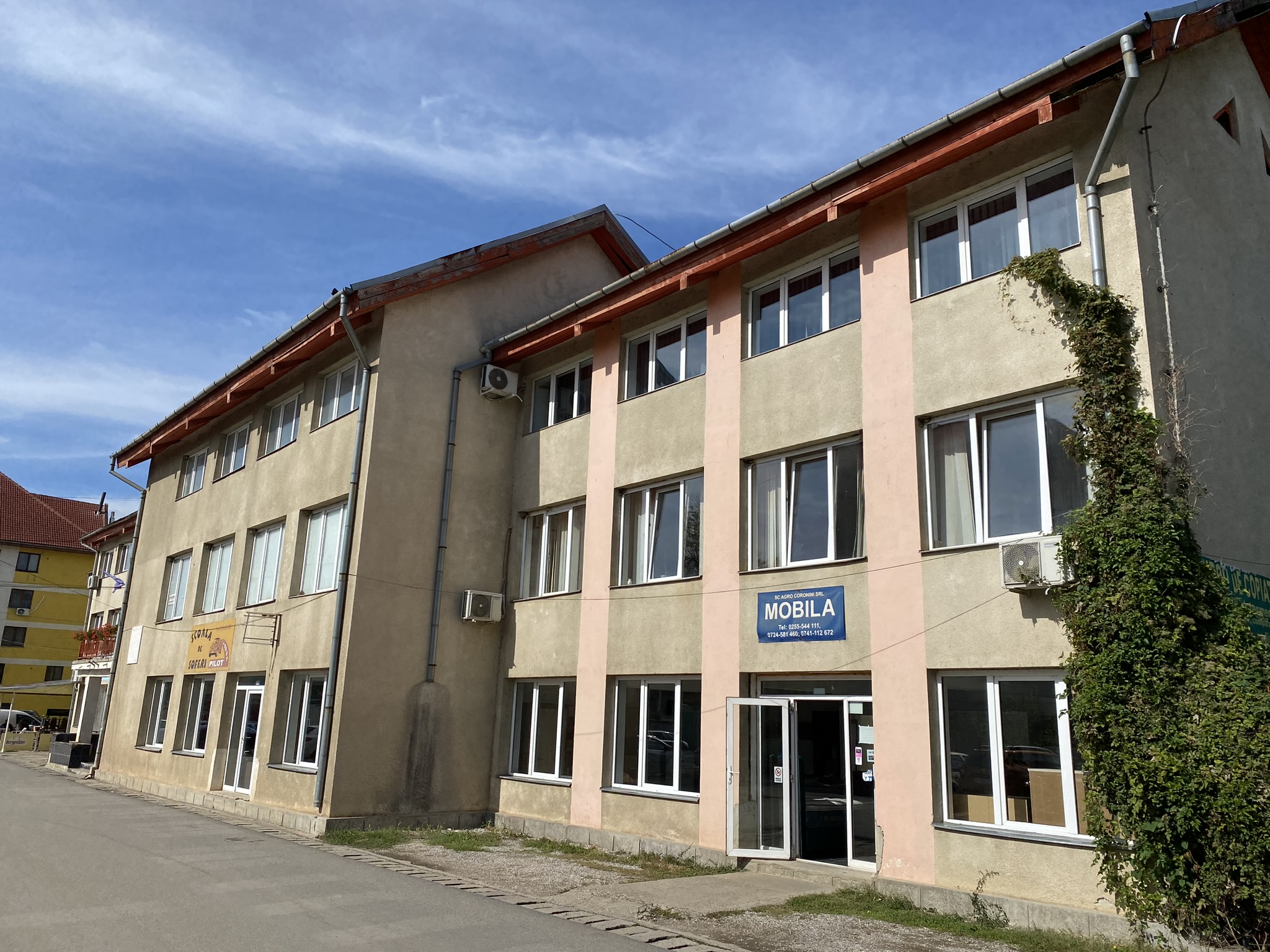 CLĂDIREA CENTRU DE AFACERI (GRĂDINIȚĂ ȘI CREȘĂ)