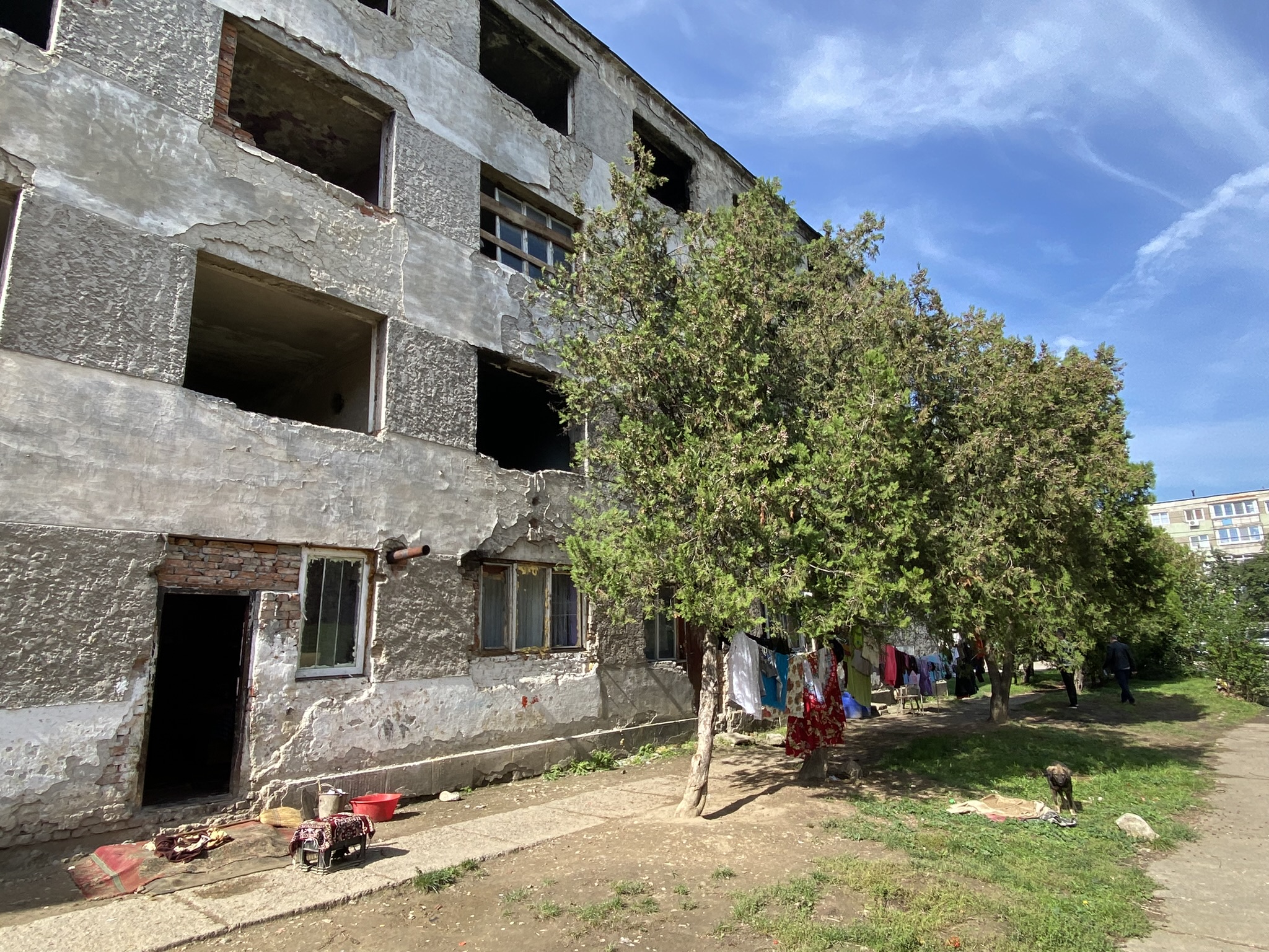 Bloc garsoniere 2 (teren + construcție)