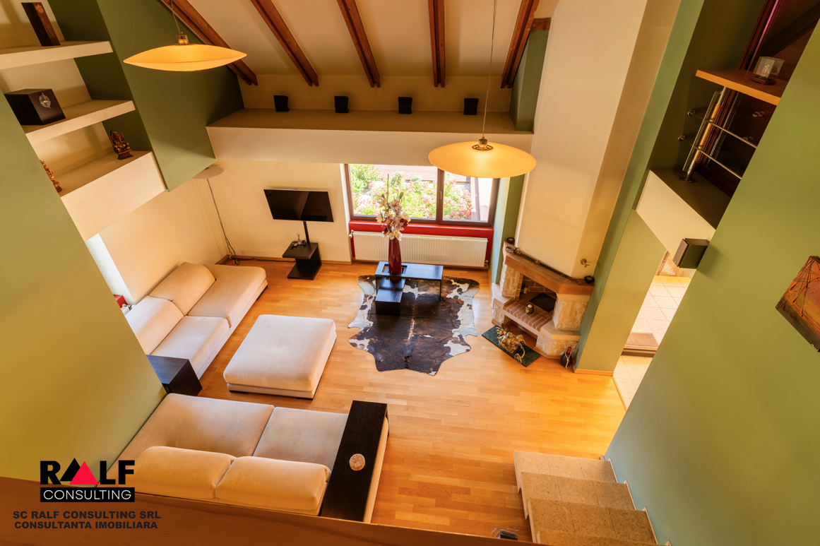 Vila de lux cu design deosebit, piscina, teren de tenis, zona Girocului