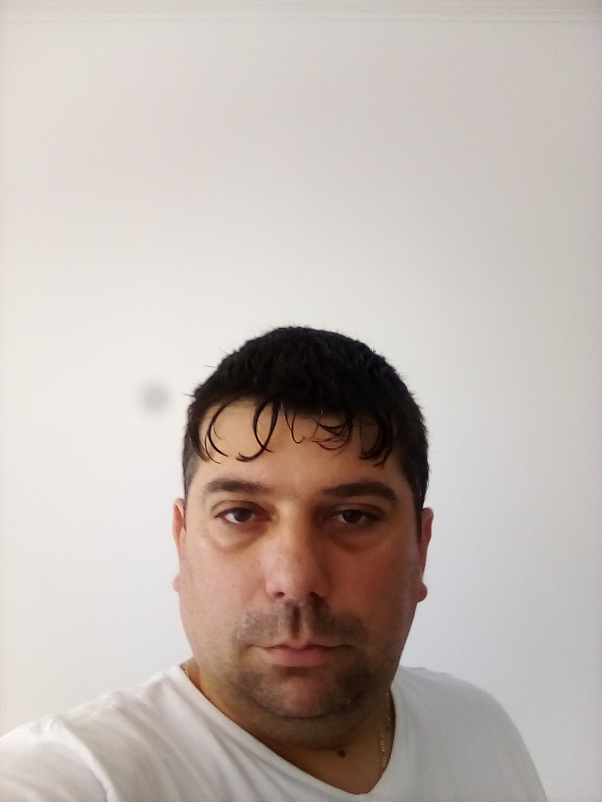 Caut Doamna pentru relatie frumoasa