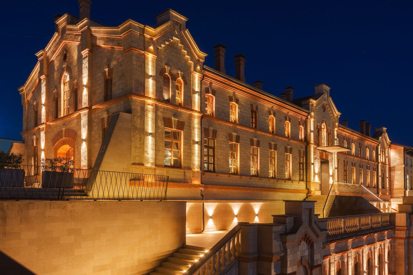 Arome, istorie și aventură: trăiește o escapadă completă la Castel Mimi Wine Resort
