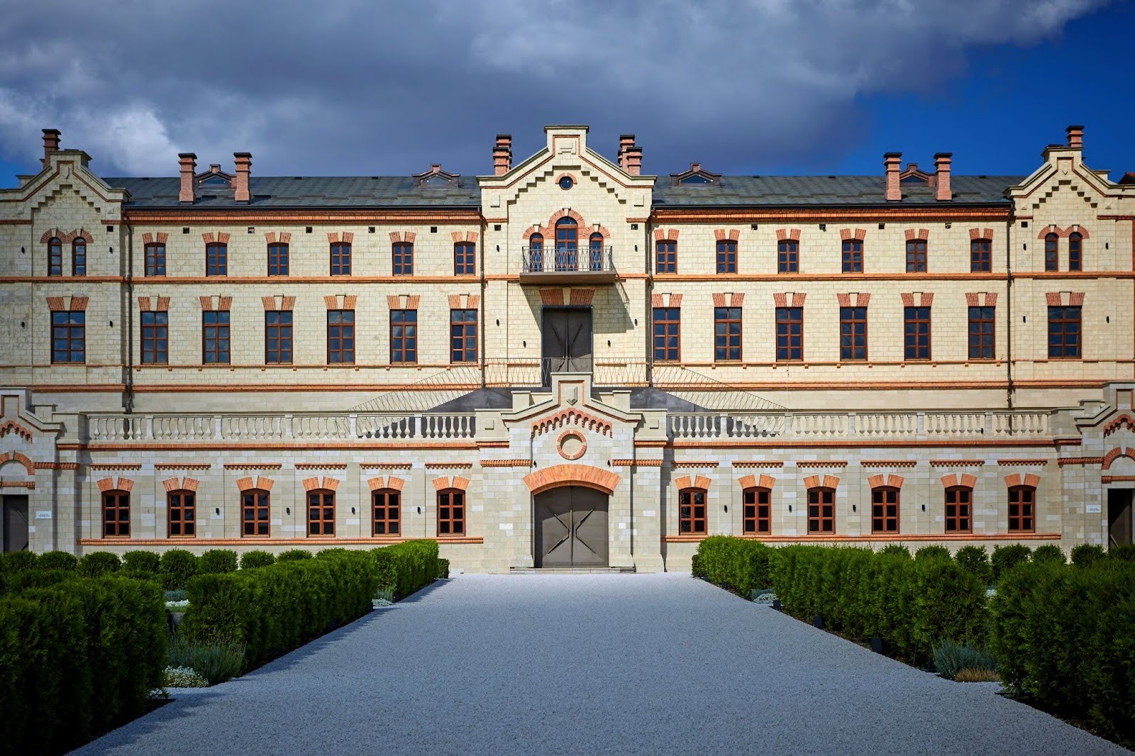 O vacanță la castel devine realitate – la Castel Mimi!