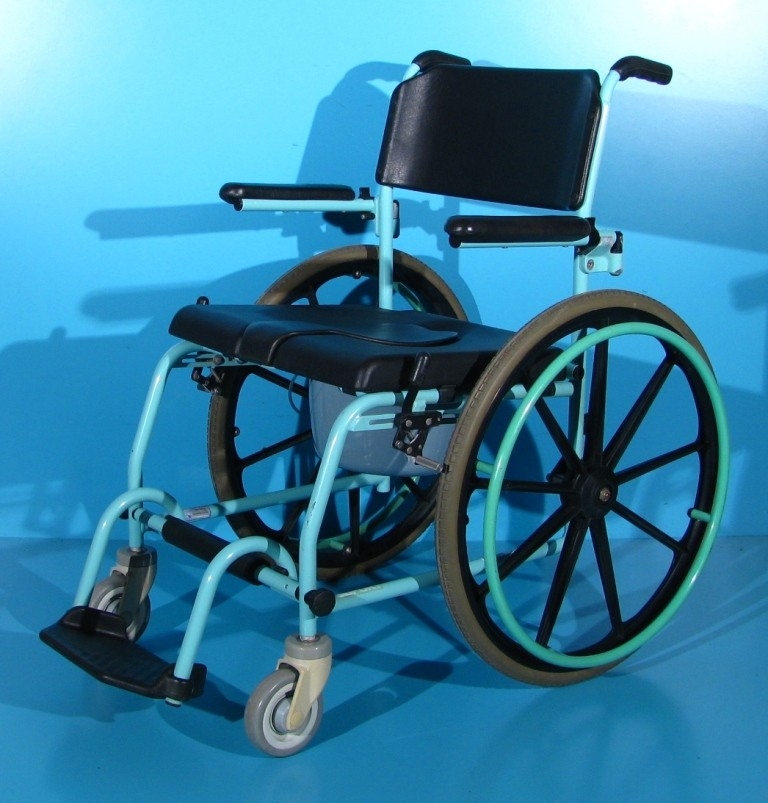 Scaun WC cu rotile din aluminiu