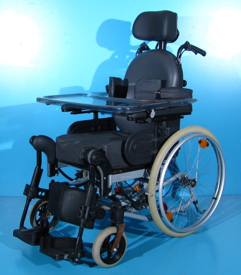 Scaun cu rotile – Invacare / latime sezut 43 cm