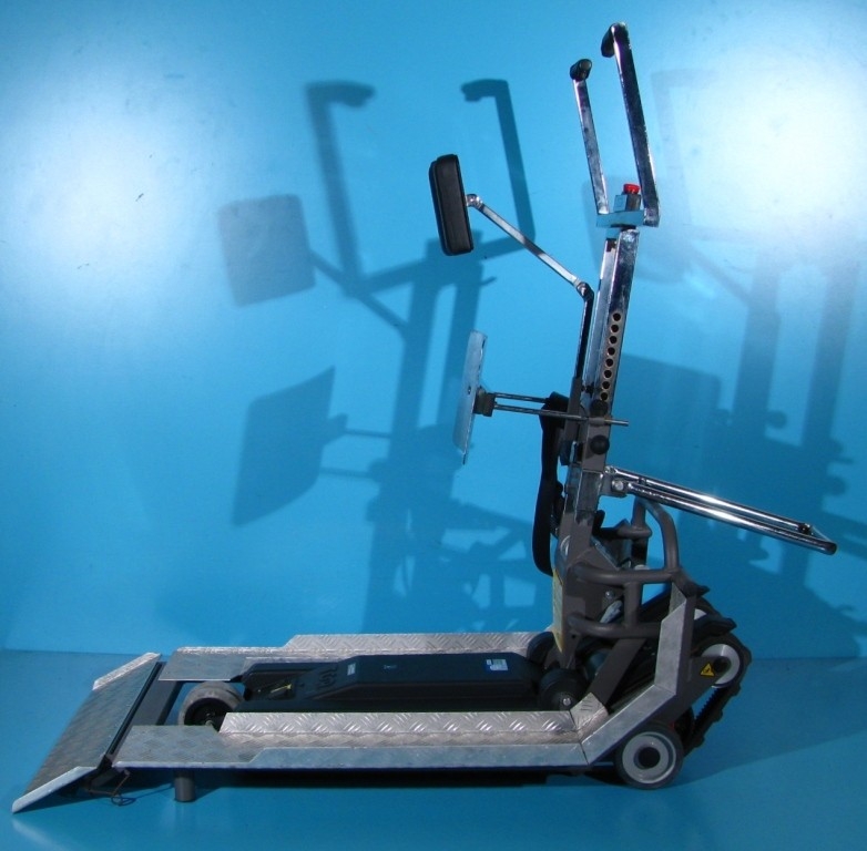 Elevator cu senile si rampa pentru scari TGR Jolly Ramp Elevator cu senile si rampa pentru scari TGR Jolly Ramp