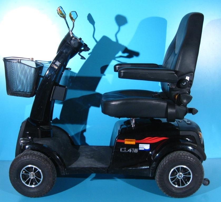Scuter electric batrani – Meyra Ortopedia CL 415 – 15 km/h Scuter electric batrani – Meyra Ortopedia CL 415 – 15 km/h