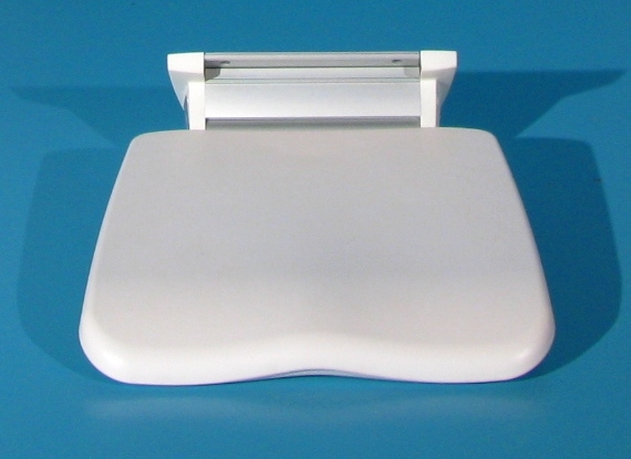 Scaun de dus rabatabil pe perete