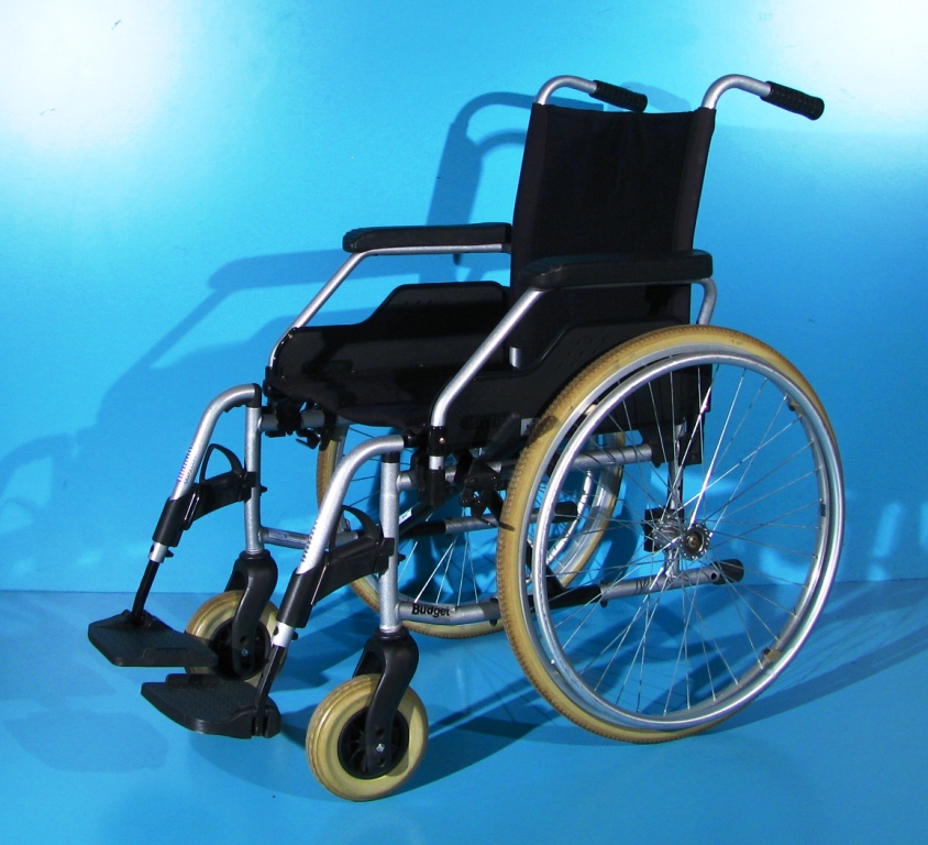 Scaun cu rotile Meyra – latime sezut 46 cm