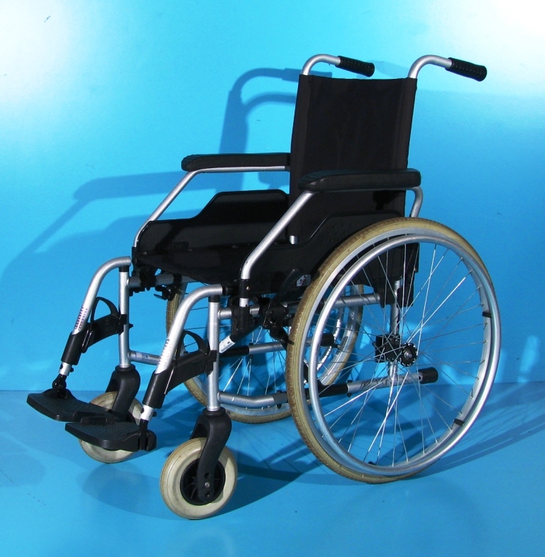 Scaun cu rotile invalizi Scaun cu rotile invalizi