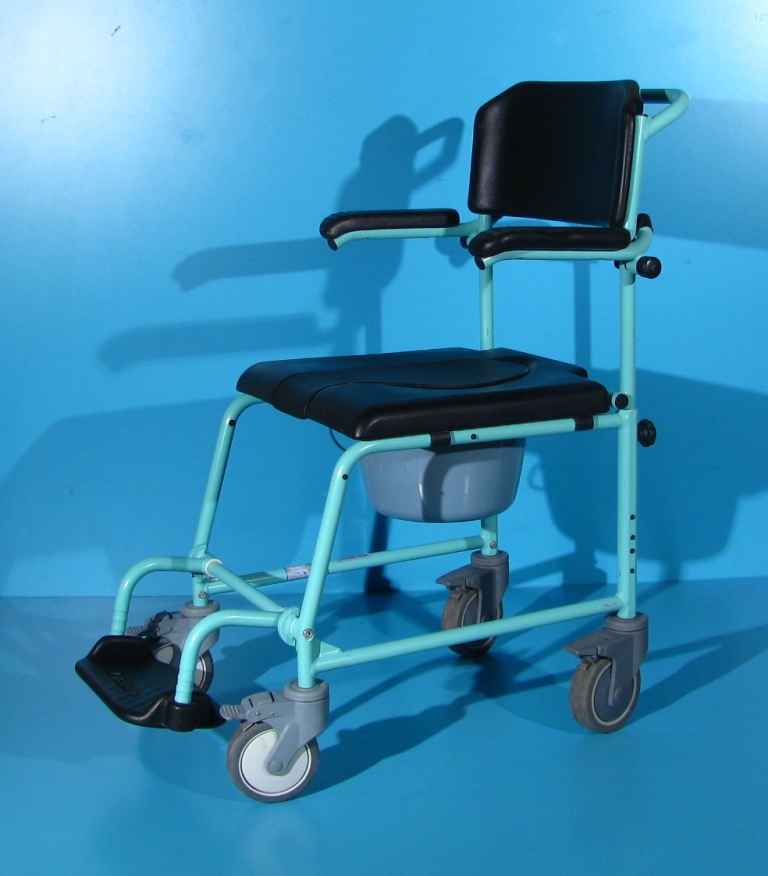 Scaun cu WC si rotile invalizi – Meyra Scaun cu WC si rotile invalizi – Meyra