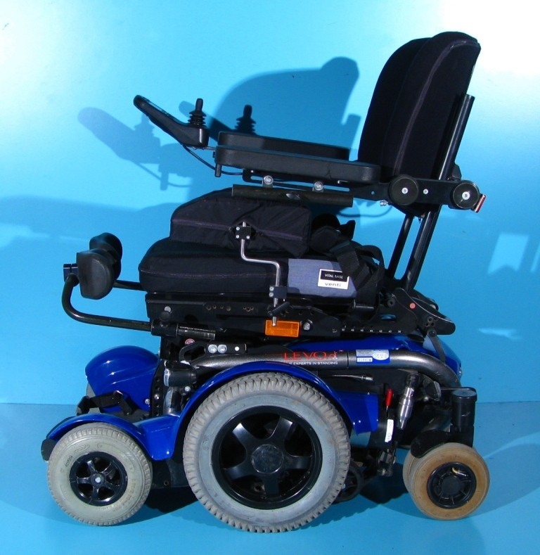 Carucior electric cu verticalizare Levo C3 – 10 km/h Carucior electric cu verticalizare Levo C3 – 10 km/h